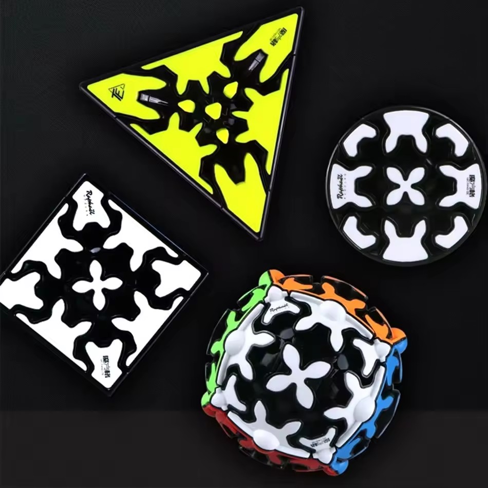 QiYi Gear Cube 3x3x3 Piramide  - Fire Starter Cube recensie en prijs